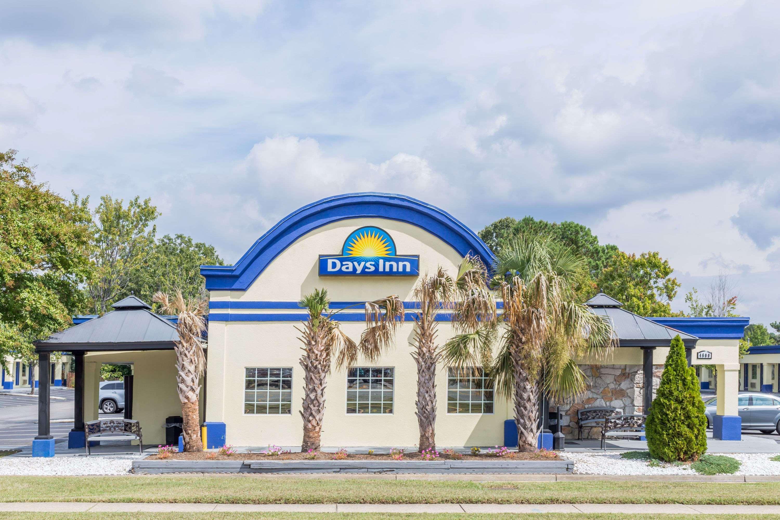 Days Inn By Wyndham Virginia Beach Town Center Екстер'єр фото